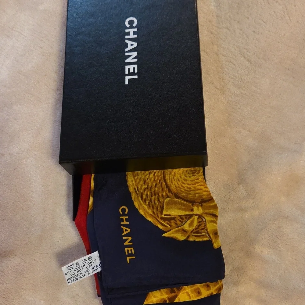CHANEL Red and Black Scarf with Gold Motifs‎